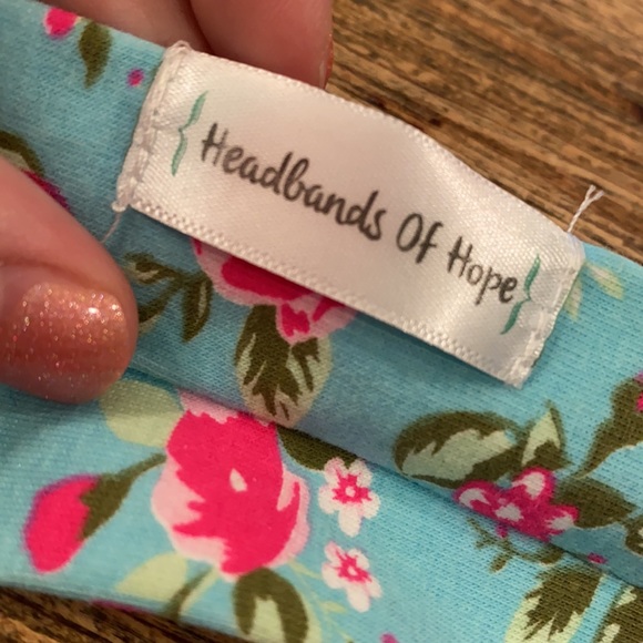 NWOT Floral Knotted Headband - Picture 3 of 5
